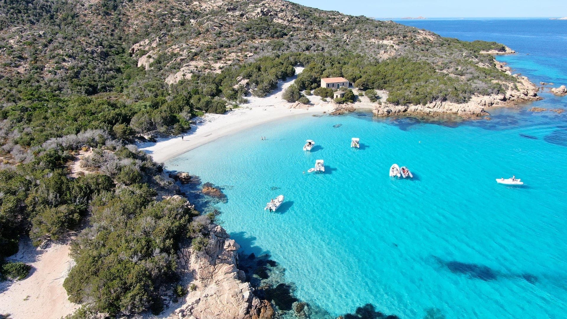 Tour in barca nell'Arcipelago della Maddalena — calette turchesi